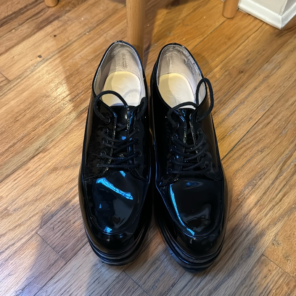 Jessica Simpson platform Mary Jane shoes. Barely worn. Size 8M.